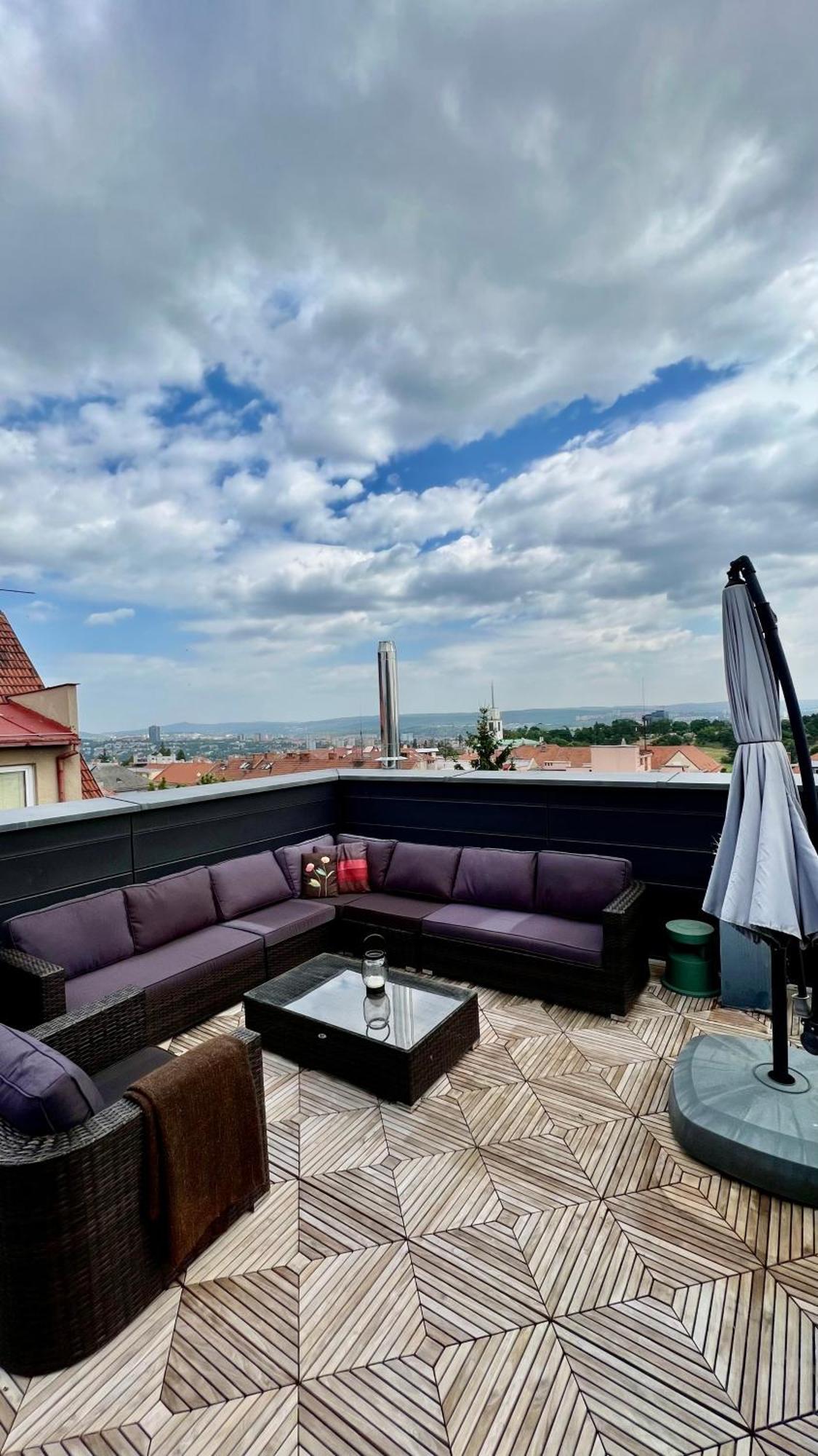 Apartman Se Saunou A Terasou S Vyhledem Na Brno Buitenkant foto