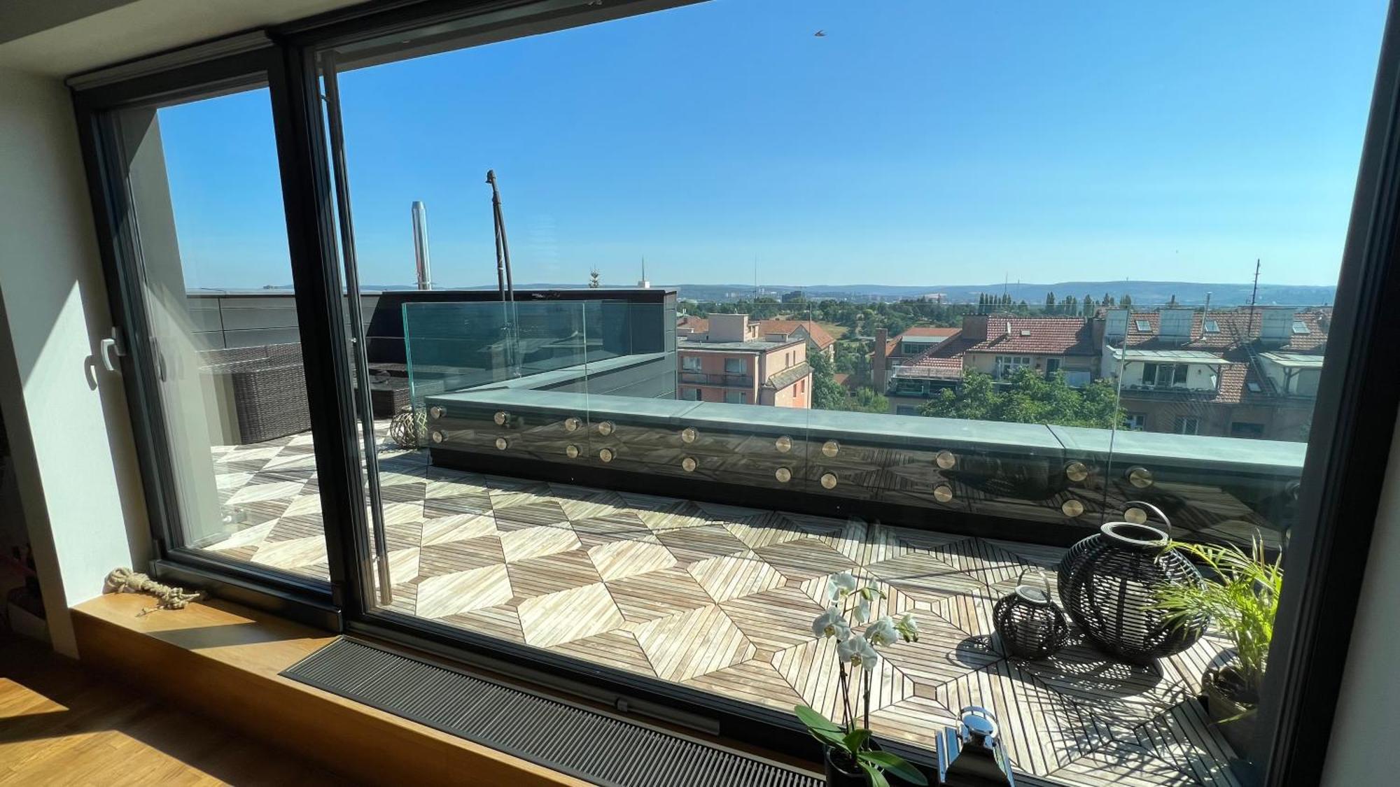 Apartman Se Saunou A Terasou S Vyhledem Na Brno Buitenkant foto